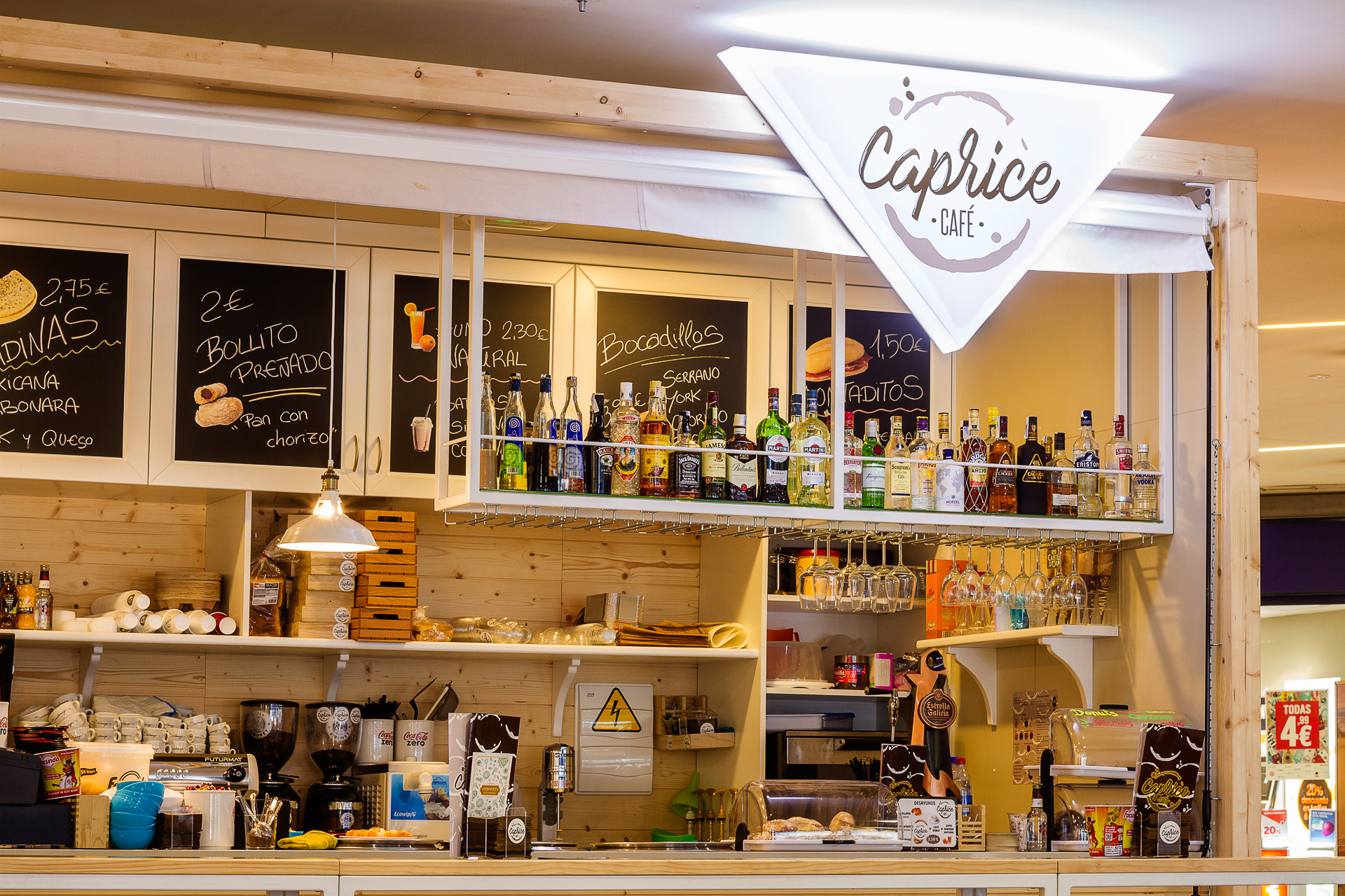 Caprice Café